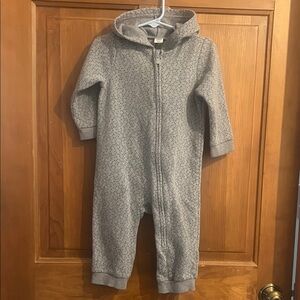 Cozy Gray Old Navy Dinosaur Romper 18-24